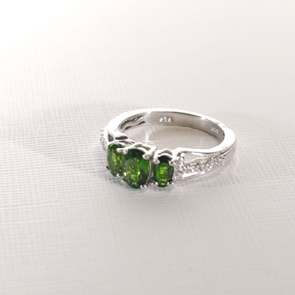 Chrome Diopside Trilogy Ring SIZE 5 - Picture 3 of 12